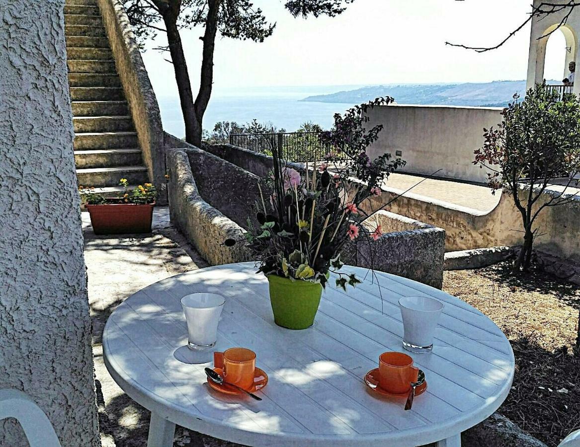 Villa Alda - Bilocali Vista Mare Santa Cesarea Terme Exteriör bild